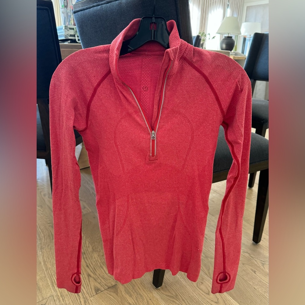 Lululemon long sleeve half zip
